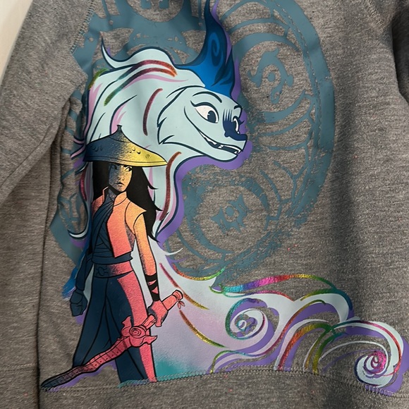 Raya and the last dragon sweatshirt size 5/6 , tee size 7/8 - Picture 2 of 3